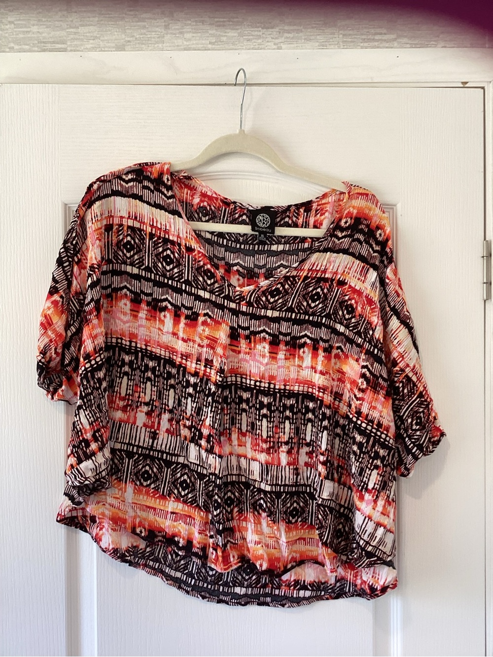 bobeau Coral, Black & White Printed Crop Top XL EUC